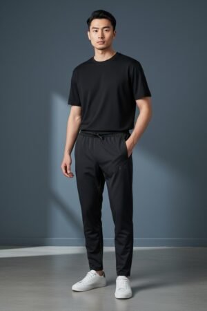 Und Armour Premium Quality Trouser Black color